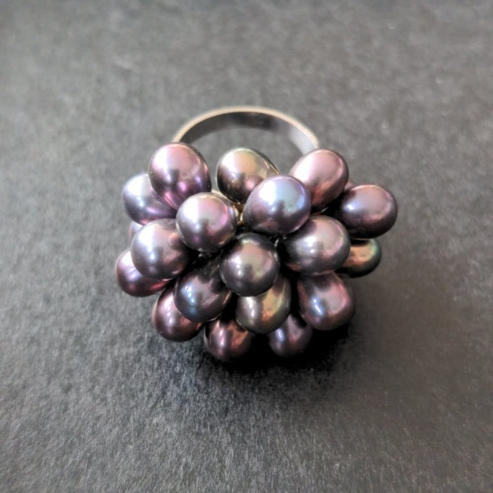 Natural teardrop pearls ring, adjustable size